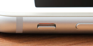 iPhone11 128GB (着信/サイレントスイッチ不調) iPhoneのサイレントスイッチが故障！？不調を感じた時に確認することと